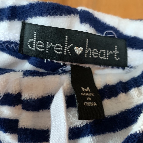 Derek heart shorts - Picture 4 of 4